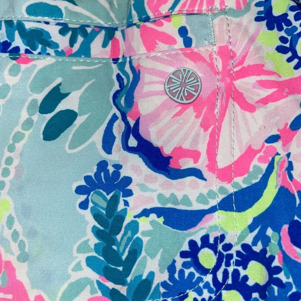 Lilly Pulitzer Lixletic Run Around Skort uof 50 style 5937. Size M - Picture 5 of 6